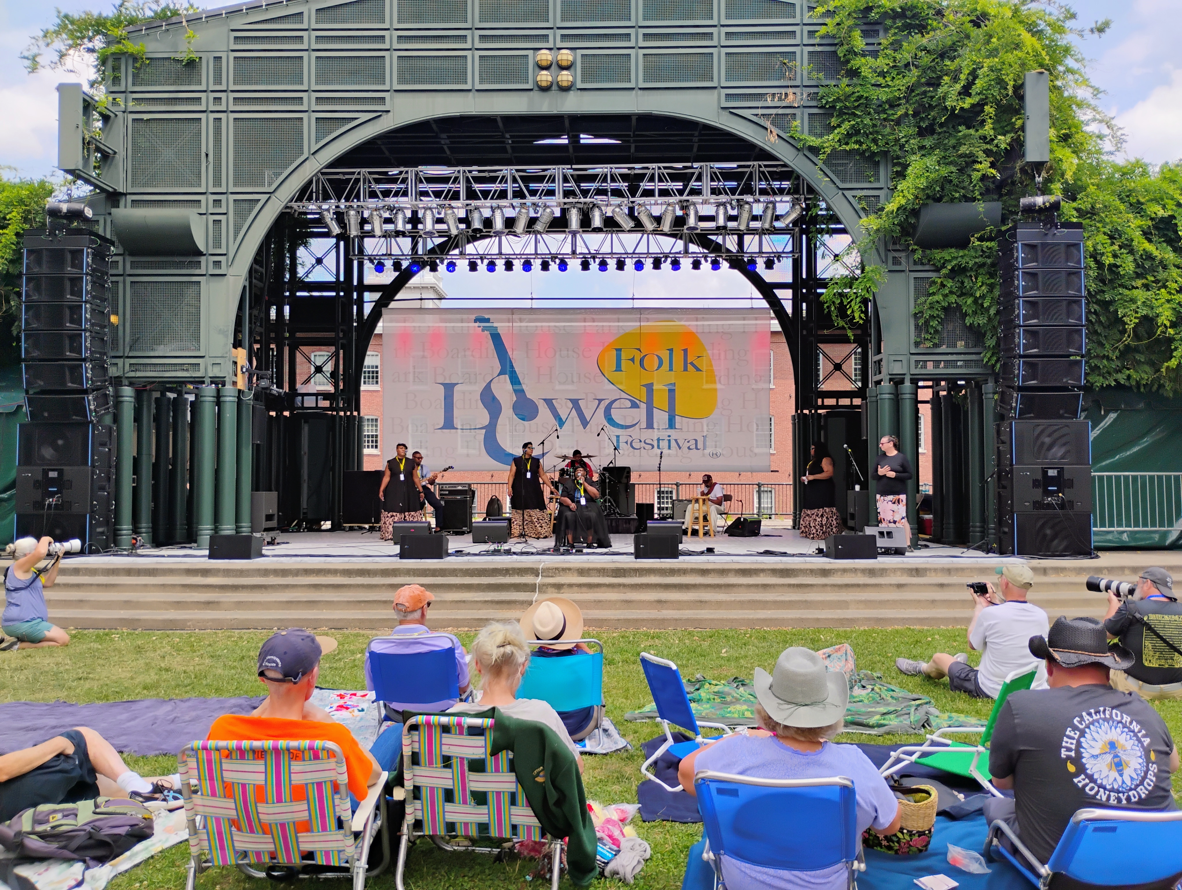 AnnieAndTheCaldwellSingers2024-07-28BoardingHouseParkLowellMA (11).jpg